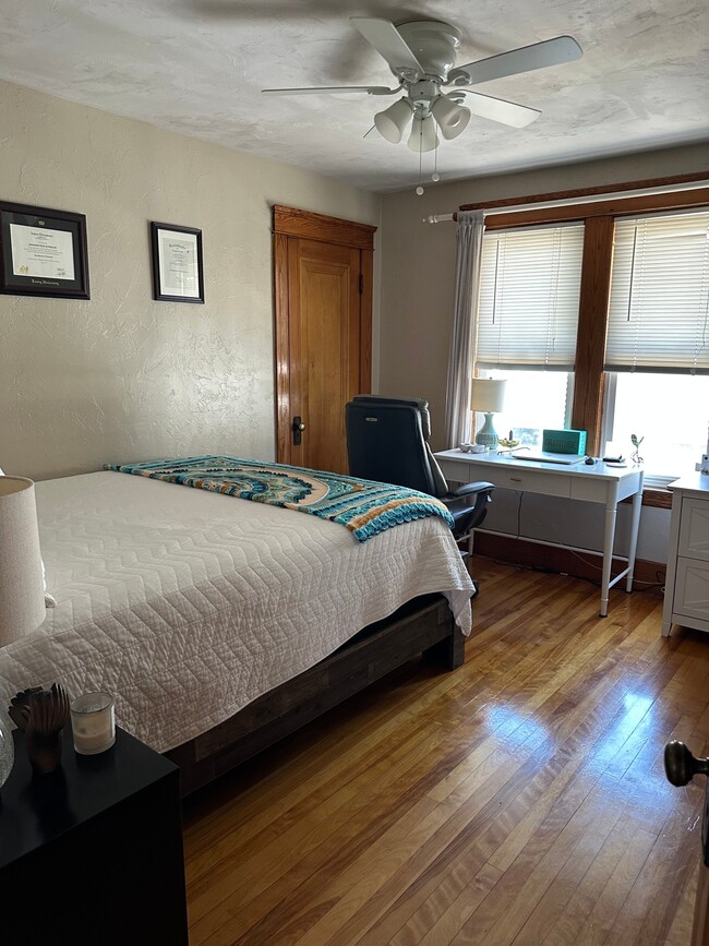 Photo - 30 Strathmore Rd Unit 3