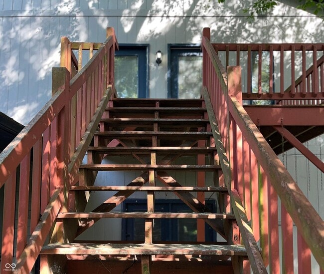 Photo - 945 Fox Hill Dr