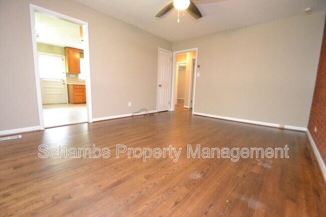5131 Lundy Dr
