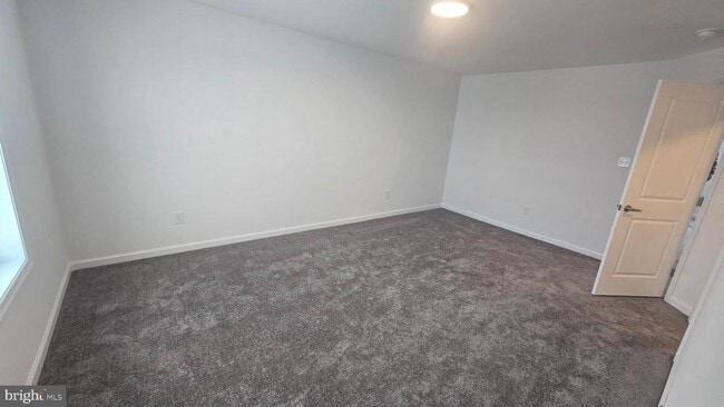 Photo - 14 Snowdrop Ct