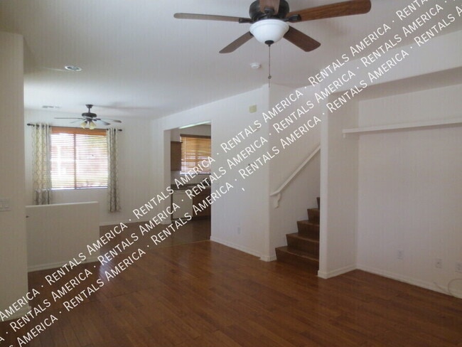 Photo - 1670 E Elgin St
