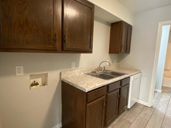 Photo - 35 Sta Les Cv Unit 4