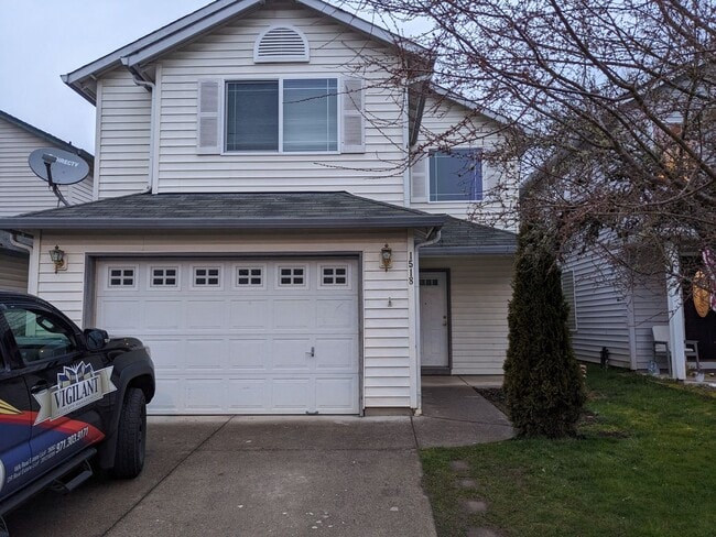 Building Photo - 3 Bedroom home