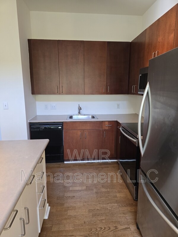 Photo - 2125 Southend Dr Unit 317