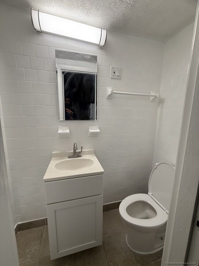 Photo - 22 Armington St Unit 25