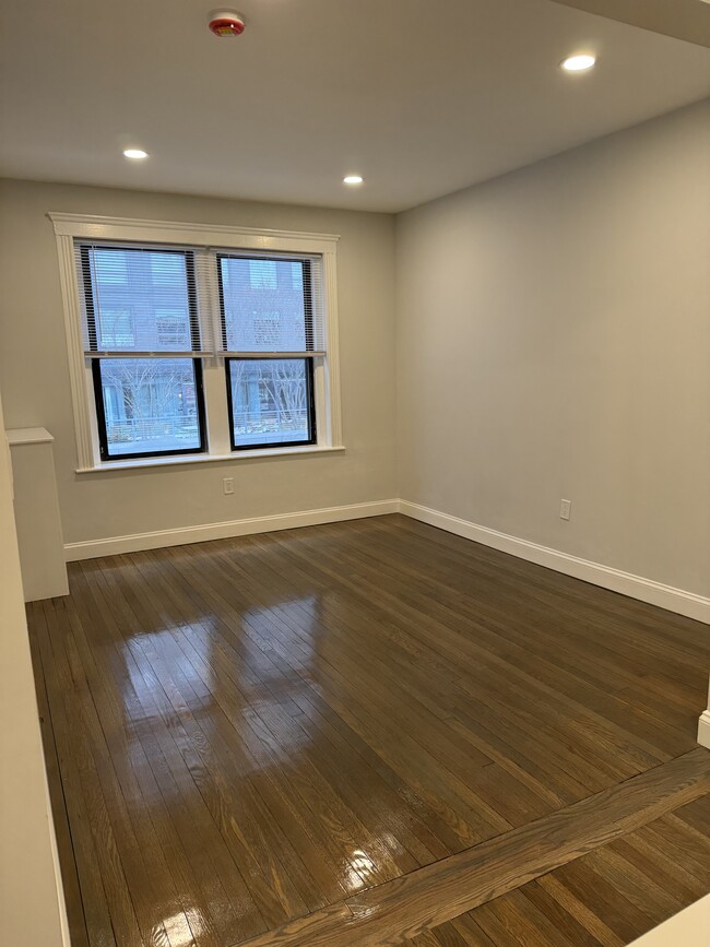 54 Queensberry St Unidad 17
