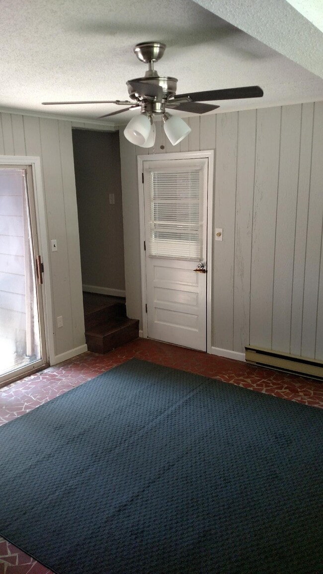 Apartment Entrance (inside) - 5736 Murrayhill Rd Unit 1