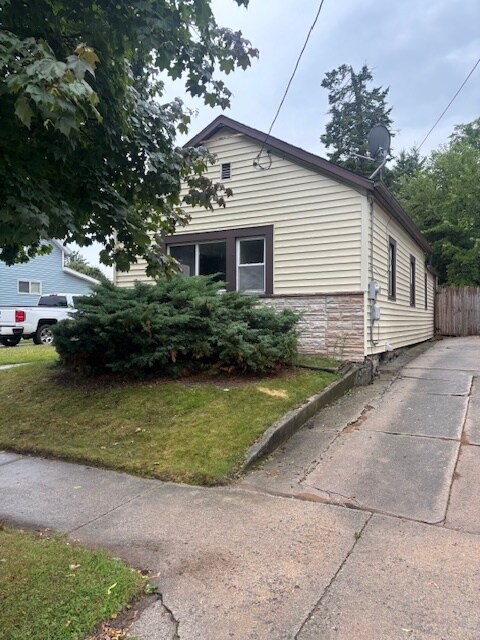 Building Photo - 1314 S 17th St Rental