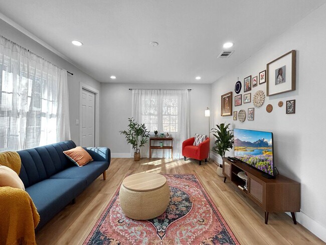 Photo - 6602 S Faul St Unidad A