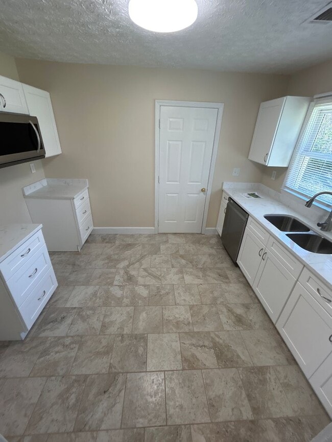 Photo - 3-bed 2-bath in Dekalb County!