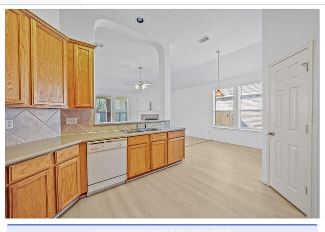 Photo - 4815 Plum Forest Rd