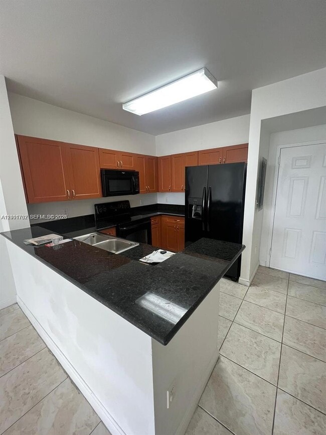 Photo - 2425 SW 27th Ave Unidad 907