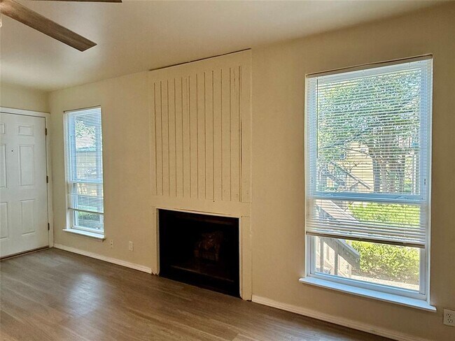 Photo - 1000 W 26th St Unit 107
