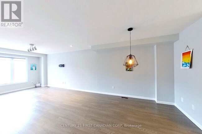 Photo - 2031 Pennyroyal St