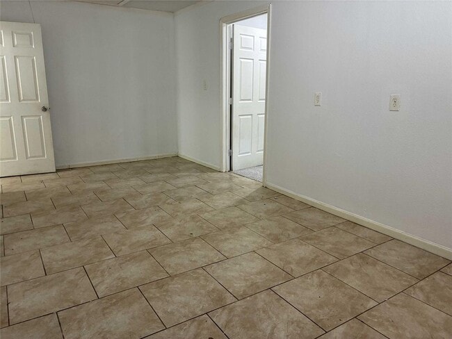 Laundry Room - 20420 Youpon Ln