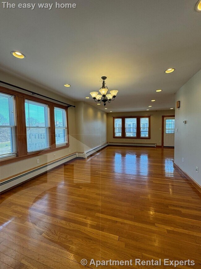 Photo - 14 Melville Rd Unit #2