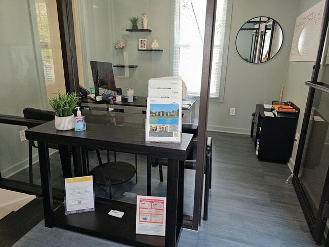 Photo - Gateway Apartments