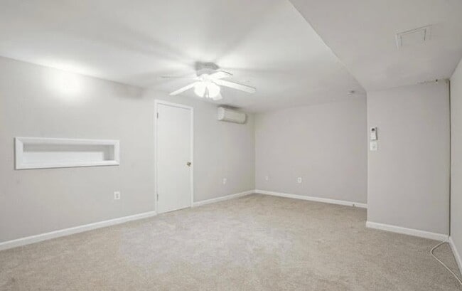 Photo - 2605 Redmiles Dr