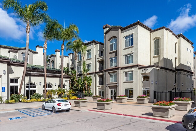 Courtyard - Regents La Jolla