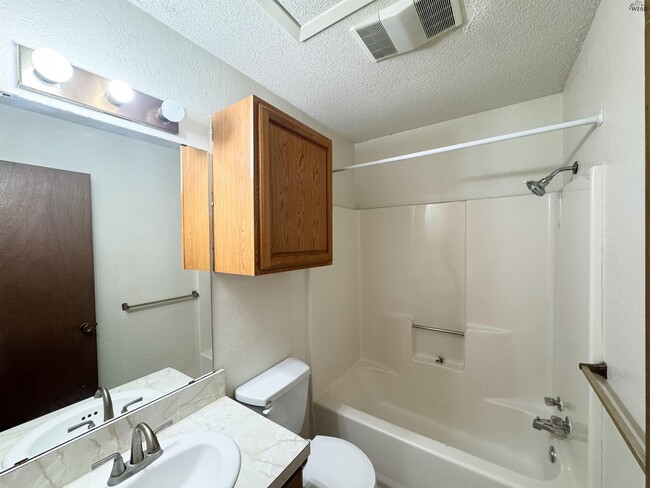 Photo - 4627 Johnson Rd