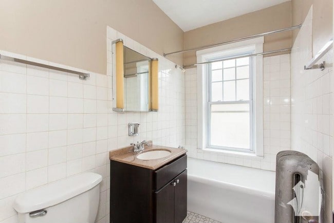Photo - 2100 W Ainslie St Unit 2W