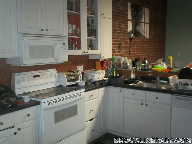 Photo - 25 St Marys Ct Unit 2