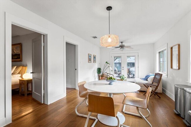 Photo - 3007 E 18th St