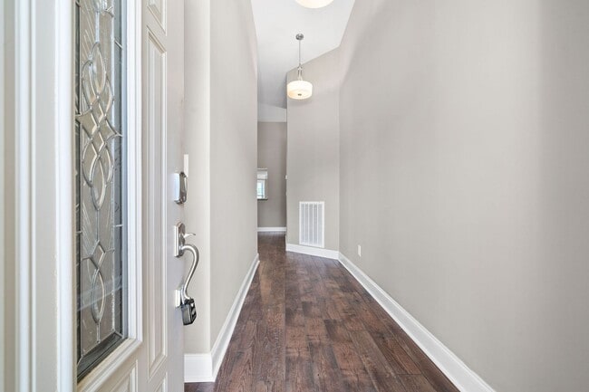 Photo - 515 Sourwood Dr