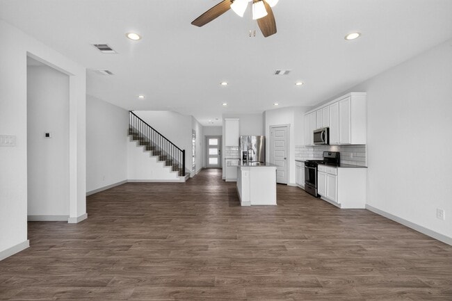 Photo - 14407 Sweetwater Dr