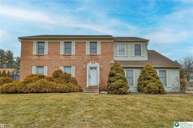 Building Photo - 4059 Wedgewood Rd