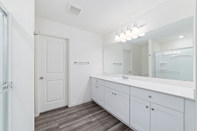 Photo - 1001 Wild Enclave Ln