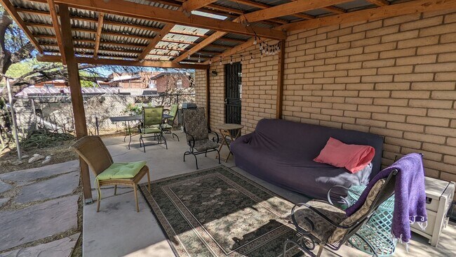Photo - 3bed & 2bath - BRAND NEW AC - Must See Home Historic Barrio Hollywood-
