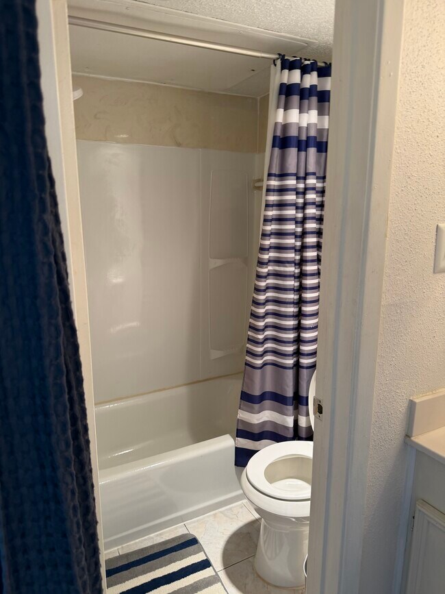 104 Yacht Club Ln Unit 104