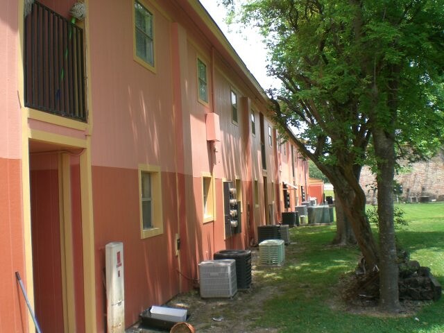 Photo - Farrah Village