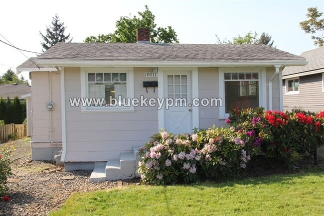 Photo - 10911 SE Myrtle St