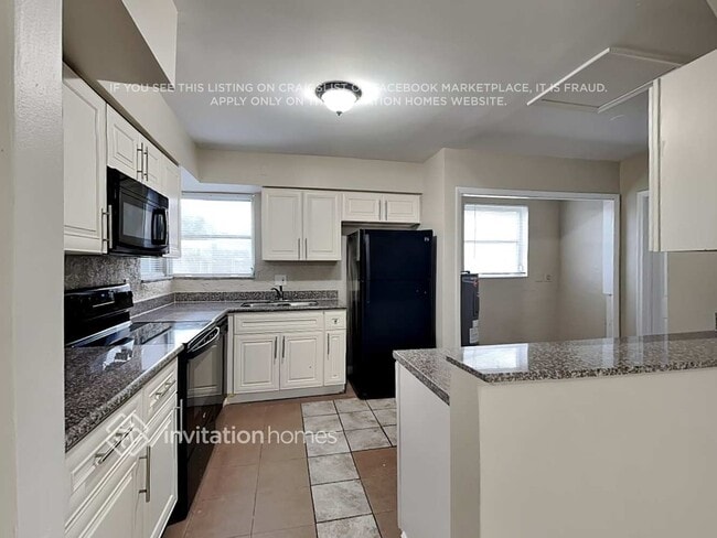 Photo - 410 NW 40th St