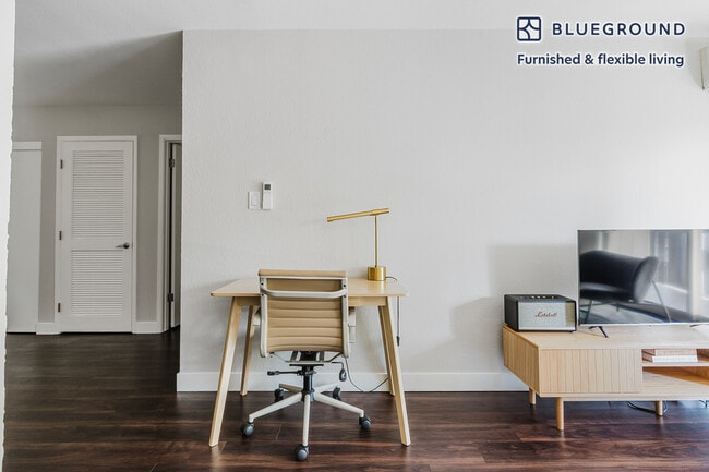 Photo - 655 S Fair Oaks Ave Unit FL3-ID1776