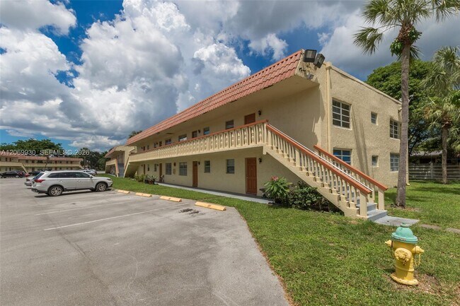 3777 NW 78th Ave Unit 15C