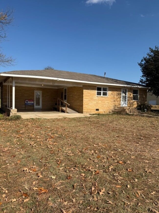 Building Photo - 2 Bed / 1 Bath Home in Newark | Newly Updated