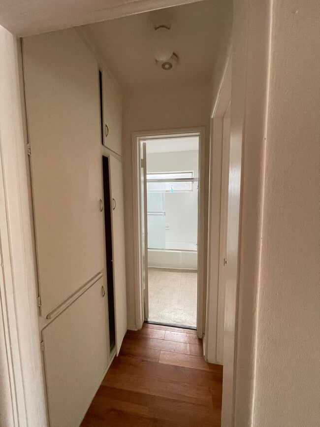 Photo - The Bungalows on 26TH Unidad 01