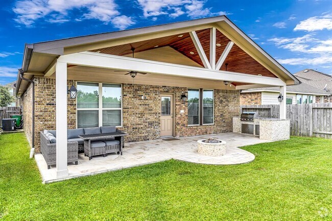 Building Photo - 24622 Royal Pike Dr Rental