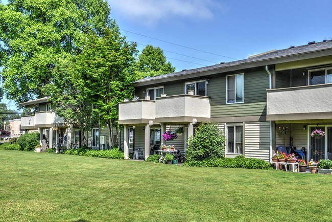 Photo - Sundance Apartments
