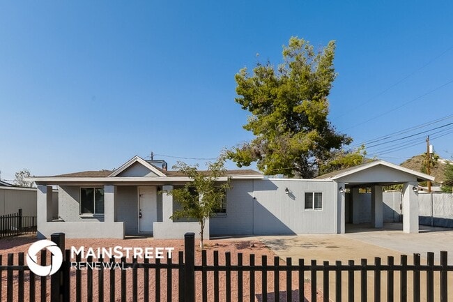 Building Photo - 608 W Mission Ln