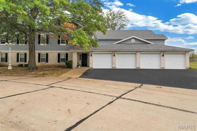 Building Photo - 1141 Sunbolt Dr Unit c