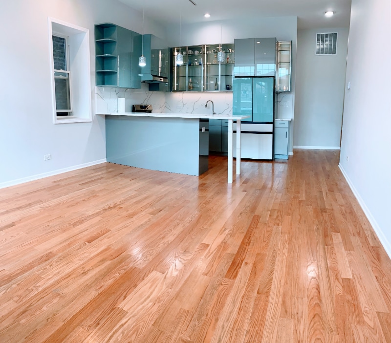 Photo - 737 W 26th St