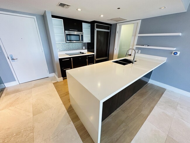 Building Photo - 50 Biscayne Blvd
