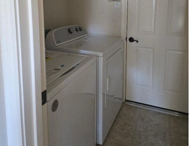 Photo - 5719 Candlecreek Dr