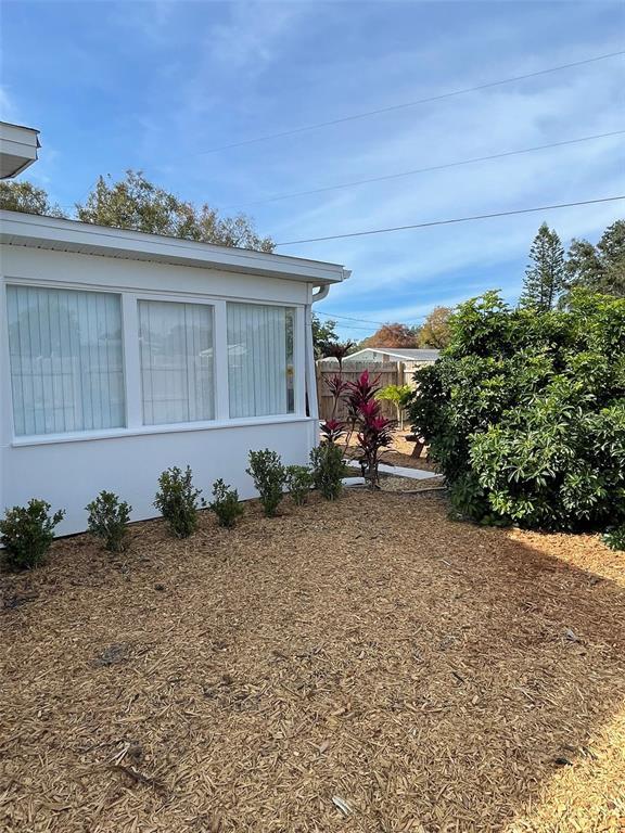 Photo - 828 S Tuttle Ave