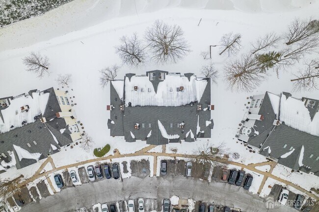 Photo - 318 Wimbeldon Ct