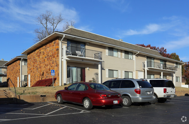 Building Photo - Indian Springs Apartments